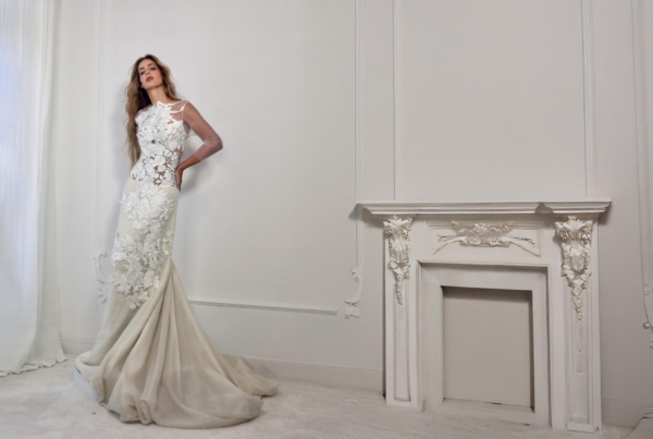 Vestido de novia con bordados en atelier de Madrid