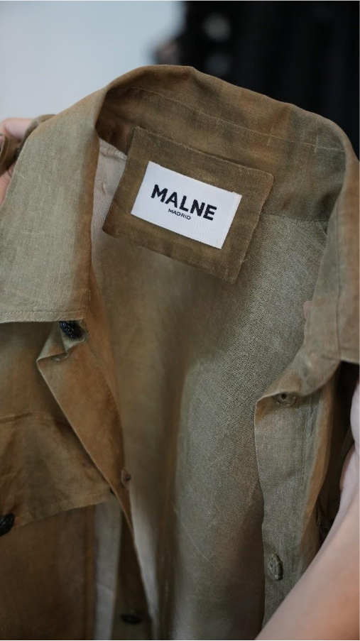 Ejemplo de prenda construida a mano